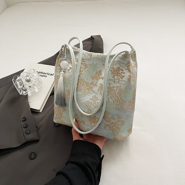 Chinese-Style Embroidered Single-Shoulder Bucket Bag for Women - 2025 Summer National Style Fashion, Large Capacity Commuting Tote