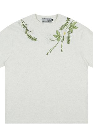 Chinese-Style Floral Circular Embroidery Short-Sleeve T-Shirt - Breathable Silhouette, Perfect for Y2K and Korean Style Fashion