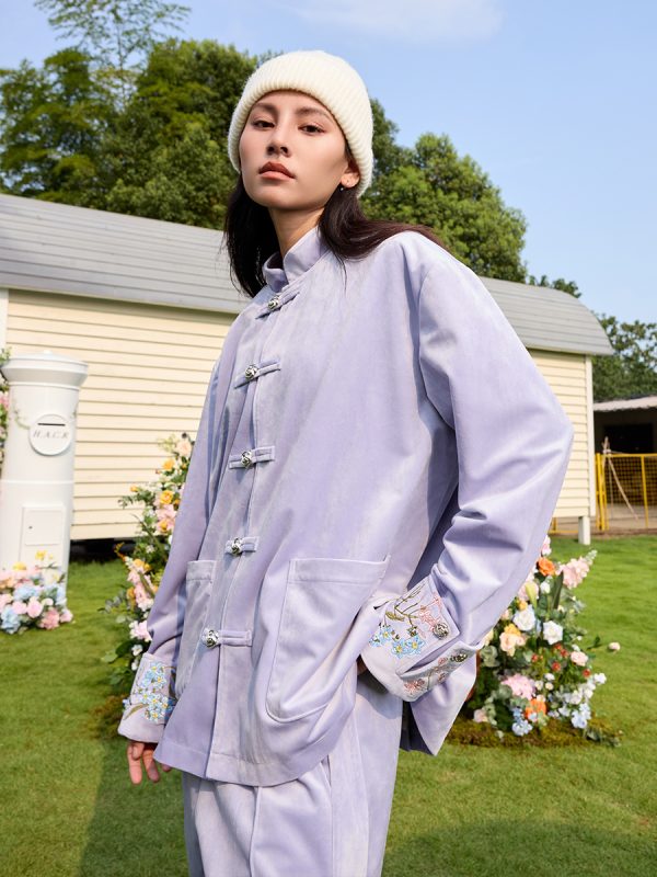 Chinese-Style Floral Velvet Cardigan with Stand Collar - Elegant Tang Suit Inspired Design for a Chic Look