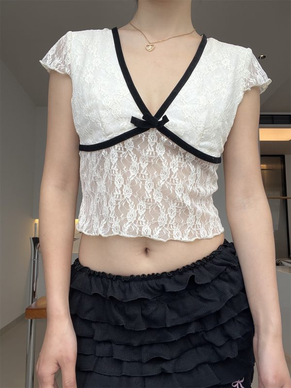 Color-Block V-Neck Lace Bow Chest Design Pullover Crop Short Sleeve T-Shirt for Women - Y2K Inspired Fashion Top