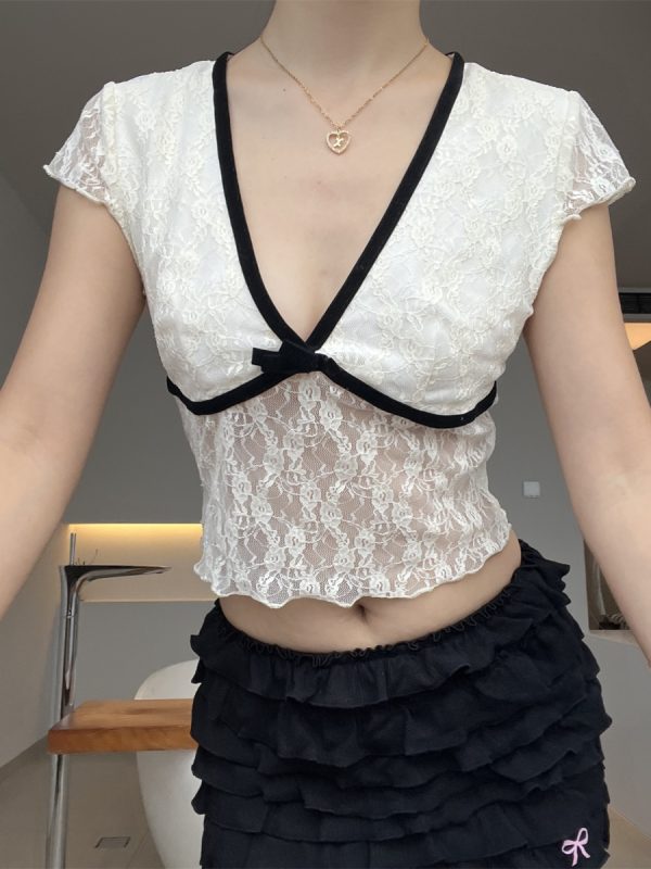 Color-Block V-Neck Lace Bow Chest Design Pullover Crop Short Sleeve T-Shirt for Women - Y2K Inspired Fashion Top