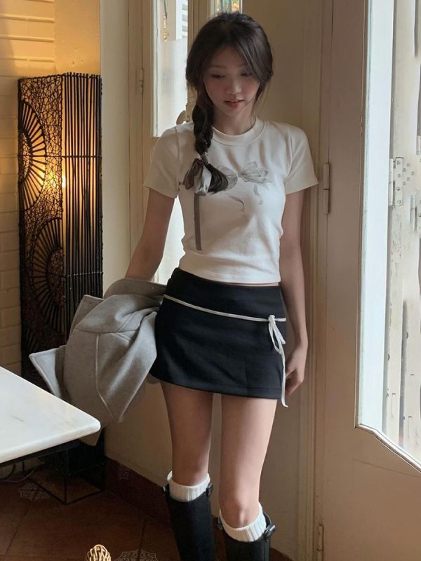 Color-Blocking Black Mini Skirt for Women - Low-Waist, Slim-Fit Korean Style Pencil Skirt, Minimalist Design
