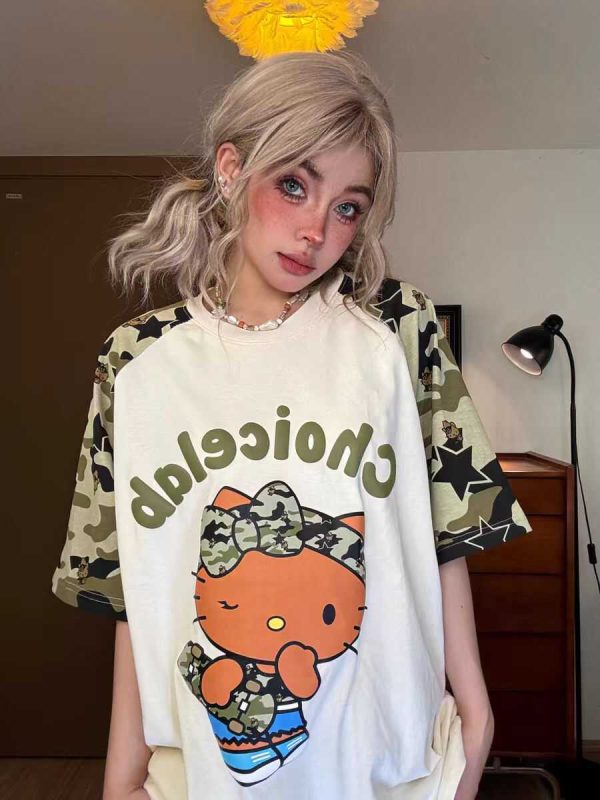 Color-Blocking Camouflage Hello Kitty Raglan Sleeve T-Shirt for Women - Casual 90s Inspired Short Sleeve Top