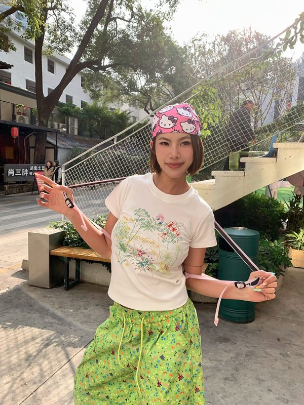 Colorful Floral Print Round Neck T-Shirt for Men and Women - Loose Casual Summer Base Layer - Y2K Style