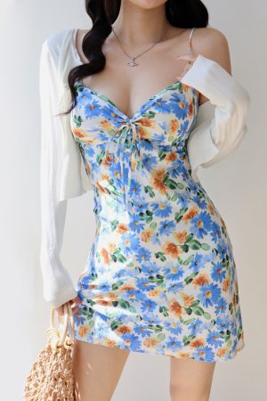 Country Blue Floral Spaghetti Strap A-Line Mini Dress for Girls - Waist-Defining Vacation Style, Perfect for 90s and Y2K Inspired Looks