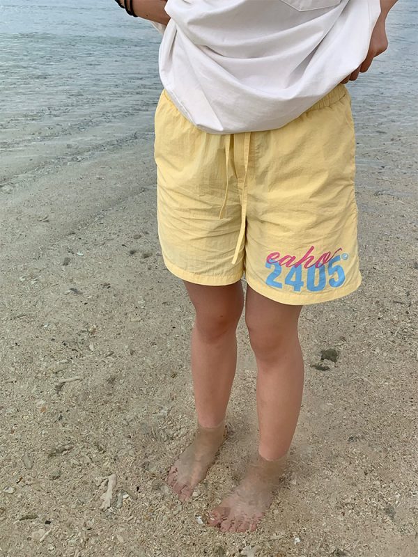 Custom American Letter Print Beach Shorts for Men and Women - Colorful Dopamine Sports Casual Loose Five-Point Shorts