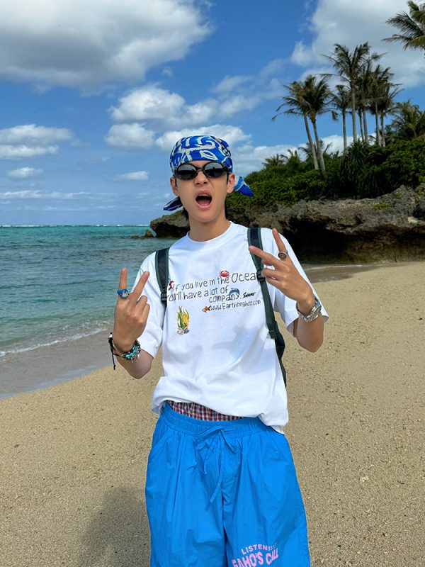 Custom Summer Undersea Animal Minimalist Letter Round Neck T-Shirt for Men and Women - Loose Casual Style, Perfect for 90s and Y2K Fashion