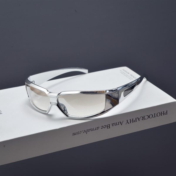 Cyberpunk Futuristic Tech-Style Sunglasses for Men and Women, Retro Millennial Streetwear Cycling Eyewear