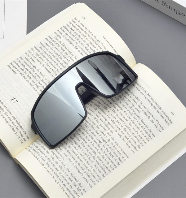 Cyberpunk Oversized Colorful Sunglasses for Men and Women - Trendy Futuristic Style for Skiing, Cycling, and Outdoor Activities
