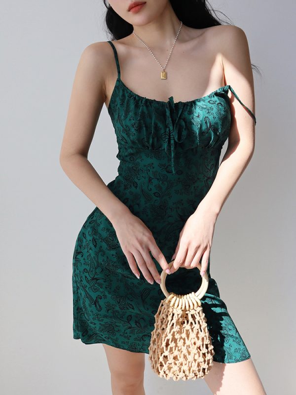 Dark Green Floral V-Neck Slimming Slip Dress for Women - Retro Vacation Style, Waist-Defining, Sensual 90s-Inspired Fashion