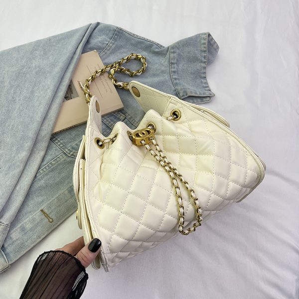 Diamond-Pattern Chain Small Bucket Bag - Trendy 2025 Summer Women's Drawstring Shoulder Bag with Large Capacity