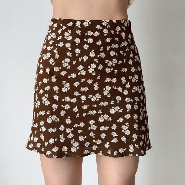 DIY American Vintage Small Floral High-Waisted A-Line Short Skirt - Retro Style for 90s & Y2K Fashion Lovers