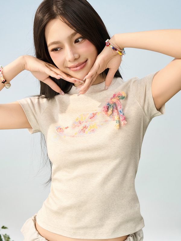 Elastic Knitted Crayon Flower Short-Sleeve Summer T-Shirt for Women - Waist-Cinching Slim Fit, Trendy Y2K Style