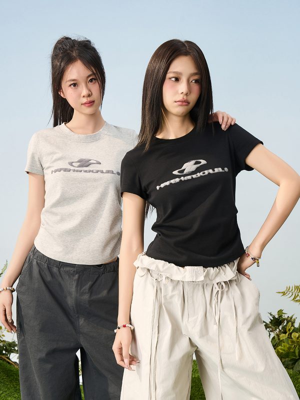 Elastic Knitted Logo Short-Sleeve Summer T-Shirt for Women - Slim Fit Casual Top, Perfect for 90s and Y2K Styles