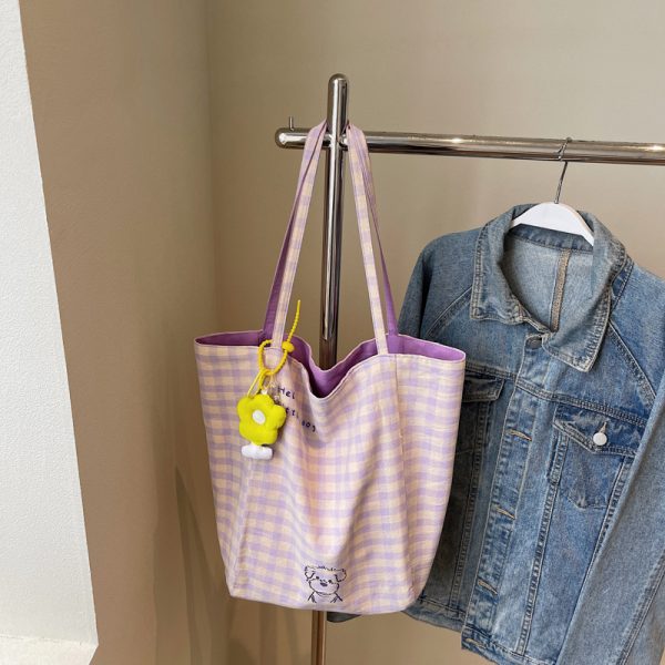 Embroidered Checkered Bucket Bag - Large Capacity, Artistic Design for Summer 2025, Perfect for Students and Commuters