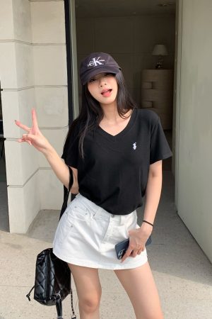 Embroidered V-Neck Short Sleeve T-Shirt for Women - Loose Slimming Casual Top - Versatile Spring Summer Style