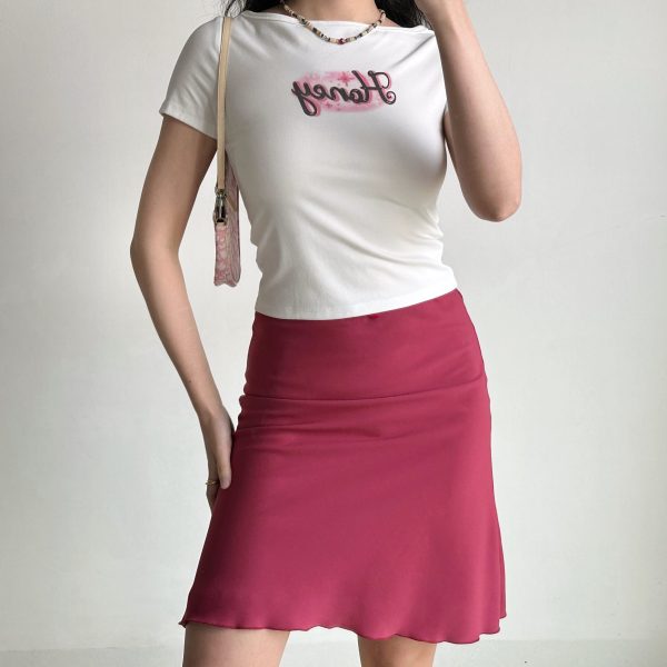 European and American Style Honey Print White Shoulder T-Shirt for Women, High-Waisted Slim Short-Sleeve Top, Y2K Fashion