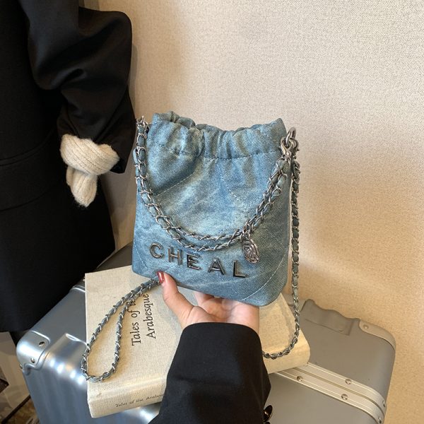 Fashionable Small Bucket Bag for Women - 2025 Spring/Summer Collection, High-End Diamond Pattern, Versatile Crossbody Shoulder Bag