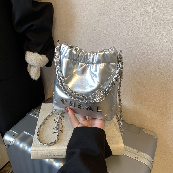 Fashionable Small Bucket Bag for Women - 2025 Spring/Summer Collection, High-End Diamond Pattern, Versatile Crossbody Shoulder Bag