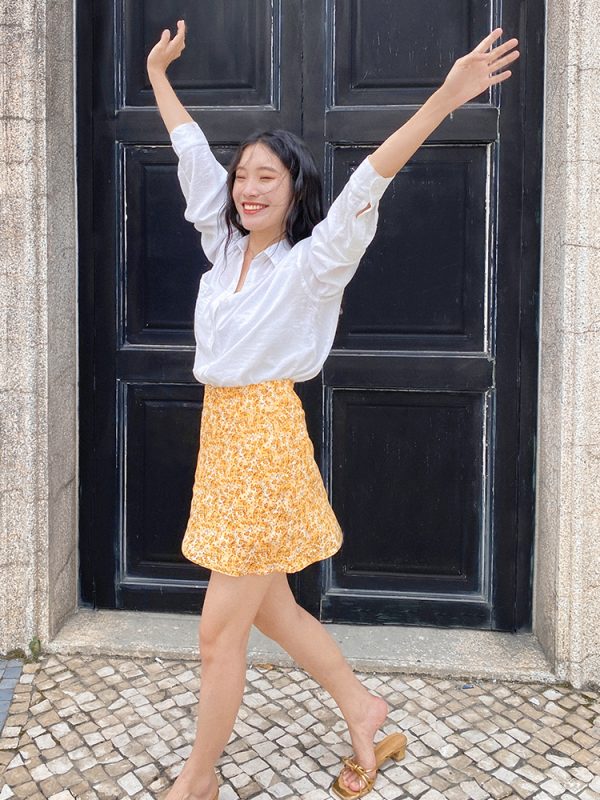 Flattering Yellow Floral A-Line Half-Length Skirt - High-Waisted Short Dress for Women, Sweet French Style, Perfect for Spring
