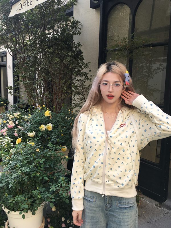 Floral Embroidered Hoodie Cardigan for Men and Women - Casual American Style Top for Spring & Autumn Fashion