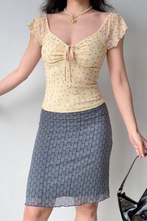 Floral Mesh Short Sleeve T-shirt for Women with Tie V-neck - Trendy European American Style Hot Girl Top