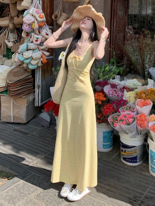 Floral Print Cami Long Dress for Women, Low Neckline and Bow Tie, Fresh Healing Style, Perfect for Summer, Boho Chic Fashion