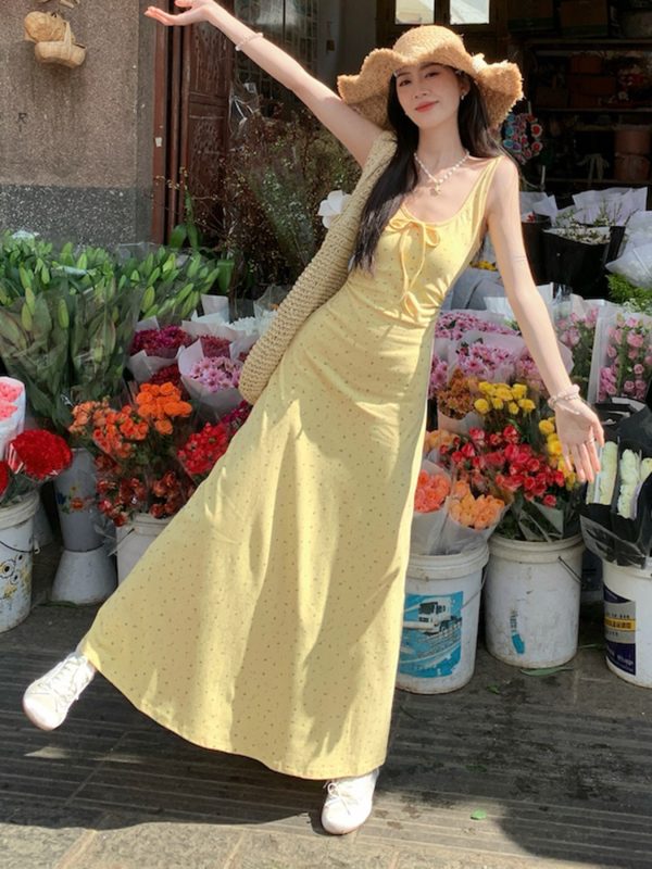 Floral Print Cami Long Dress for Women, Low Neckline and Bow Tie, Fresh Healing Style, Perfect for Summer, Boho Chic Fashion