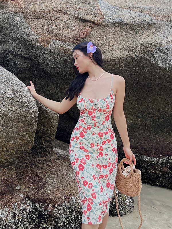 Floral Print Spaghetti Strap Dress, Slim Fit, Flattering French Style, Perfect for Summer, 90s Inspired Fashion