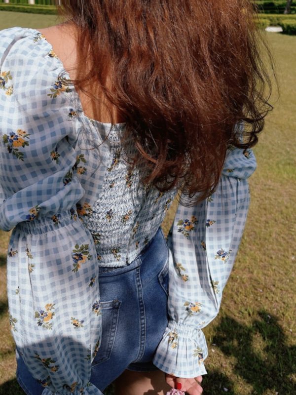 Floral Puff Sleeve Crop Top Shirt with Square Neck - Vintage French Style for Spring Summer Vacation Fashion