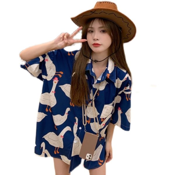 Floral Short Sleeve Beach Shirt for Women - Loose Printed Summer Blouse, Versatile Hong Kong Style Top for Students and Casual Wear