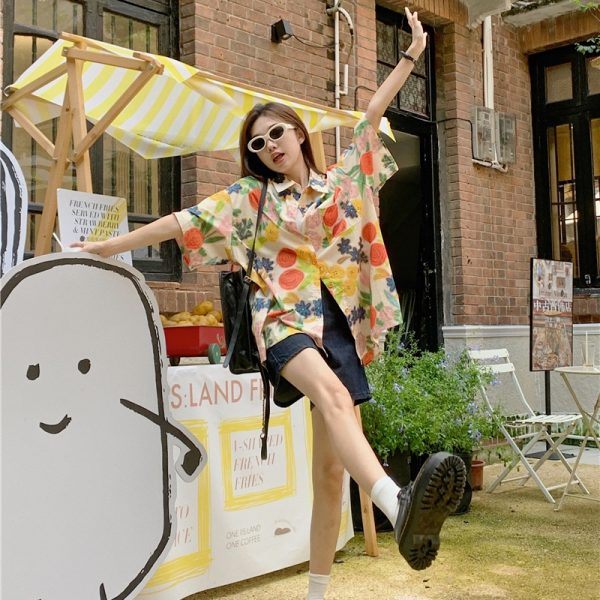 Floral Short-Sleeve Shirt for Girls, Hawaiian Vacation Beach Top, Retro Hong Kong Style Loose Fit, Summer Fashion Essential