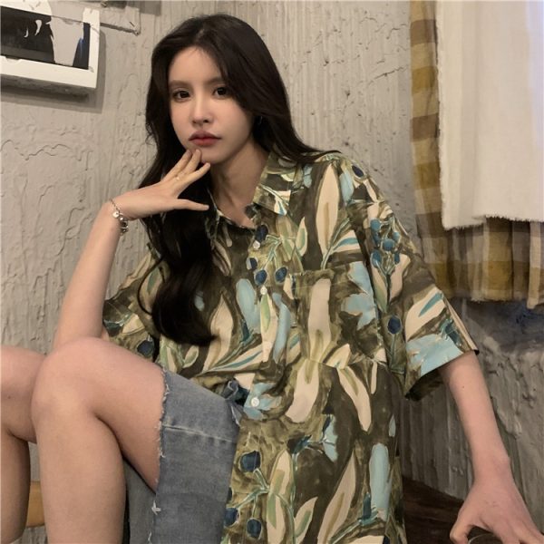 Floral Short Sleeve Shirt for Women - 2025 Summer Beach Hawaiian Vintage Loose Top in Hong Kong Style