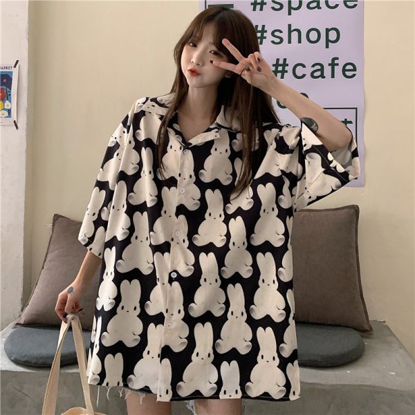 Floral Short Sleeve Shirt for Women - Hawaiian Beach Top, Retro Hong Kong Style, Loose Fit, Summer Fashion Essential
