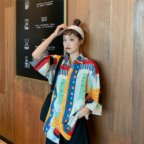Floral Short Sleeve Shirt for Women - Hawaiian Beach Top, Retro Hong Kong Style, Loose Fit, Summer Fashion Essential