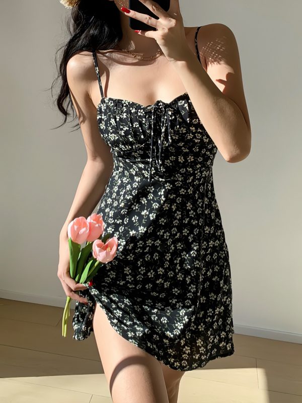 Floral Tie Strap Slim Fit A-Line Dress - Fresh Girl Style for Vacation, Short Skirt Inspired by 90s & Y2K Fashion Trends