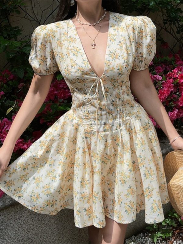 Floral Vintage V-neck Puff Sleeve Waist-Cinched Princess Dress for Women - Spring Summer Vacation Style