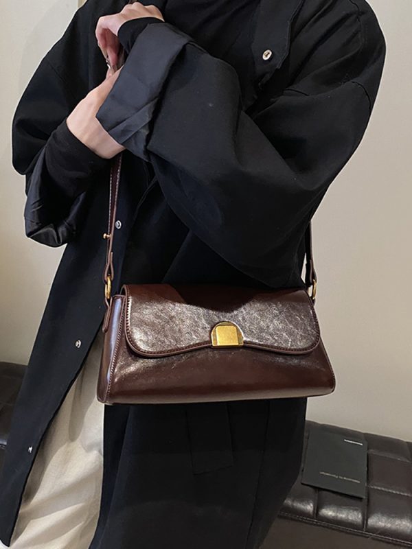 French Retro Oil Wax Leather Underarm Bag for Women - Spring/Summer 2025 Small Shoulder Crossbody Bag, Niche Fashion Accessory