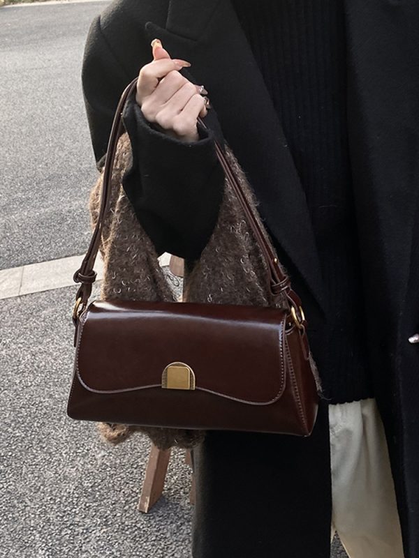 French Retro Oil Wax Leather Underarm Bag for Women - Spring/Summer 2025 Small Shoulder Crossbody Bag, Niche Fashion Accessory