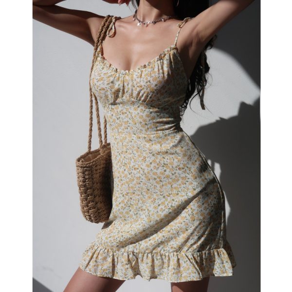 French-Style Yellow Floral V-Neck Tie Strap Dress with Waist-Cinching Short Skirt - Playful Vacation Essential