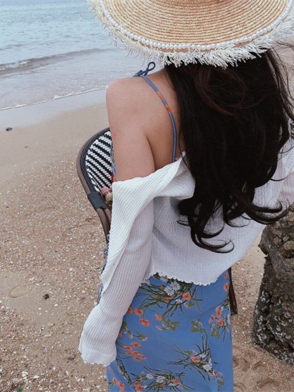 French Vintage Blue Floral Bodycon Dress with Spaghetti Straps and Sexy Split Hem for Vacation - 2024 Fashion