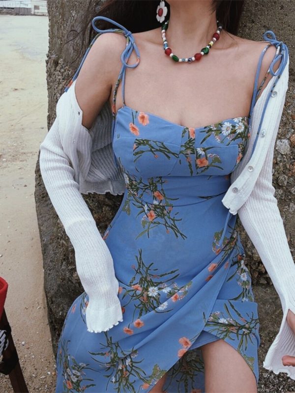 French Vintage Blue Floral Bodycon Dress with Spaghetti Straps and Sexy Split Hem for Vacation - 2024 Fashion