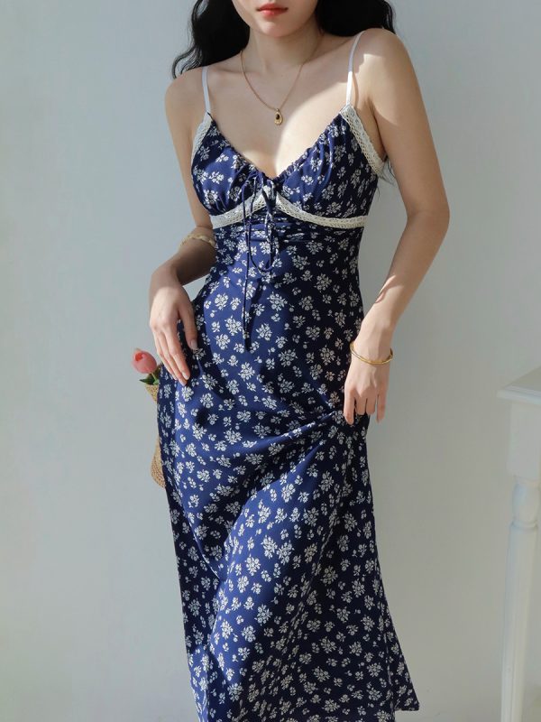 French Vintage Floral Slip Dress for Women - Summer Waist-Defining Slim Fit V-Neck with Lace Trim, Short Skirt, Y2K Style