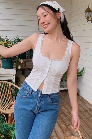 French Vintage Lace Vest Top - White Slim-Fit Sexy Design, Versatile Short Style for Y2K and 90s Fashion