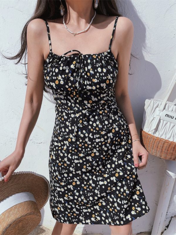 French Vintage Square Neck Off-Shoulder Floral Slip Dress for Vacation - 2024 Spring/Summer Trend