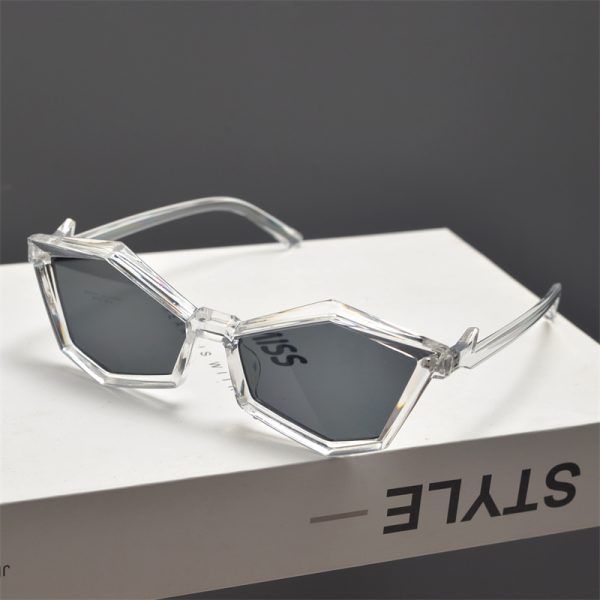 Futuristic Cyberpunk Polygon Diamond Sunglasses for Slim Faces - Unisex Hip-Hop Party Eyewear