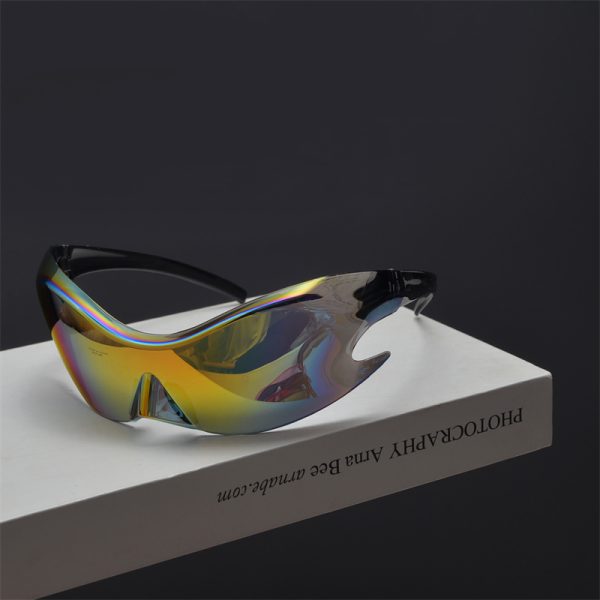 Futuristic Cyberpunk Unisex Retro Street Photography Sunglasses - Quirky Exaggerated Style for Bold Fashion Statements