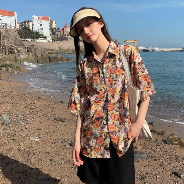 Hawaiian Floral Short Sleeve Shirt for Women - Loose Fit Beach Top in Hong Kong Style for Seaside Vacation