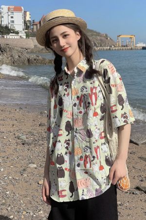 Hawaiian Floral Short Sleeve Shirt for Women - Loose Fit Beach Top in Hong Kong Style for Seaside Vacation