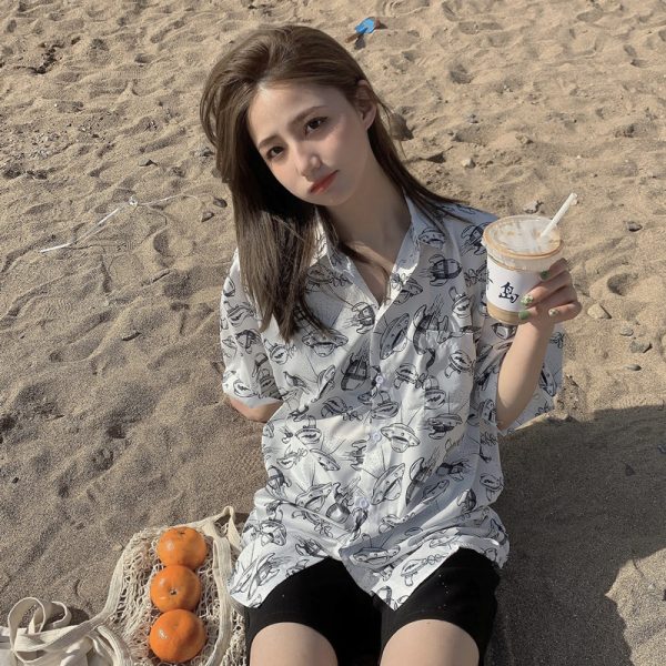 Hawaiian Floral Short Sleeve Shirt for Women - Loose Fit Beach Top in Hong Kong Style for Seaside Vacation